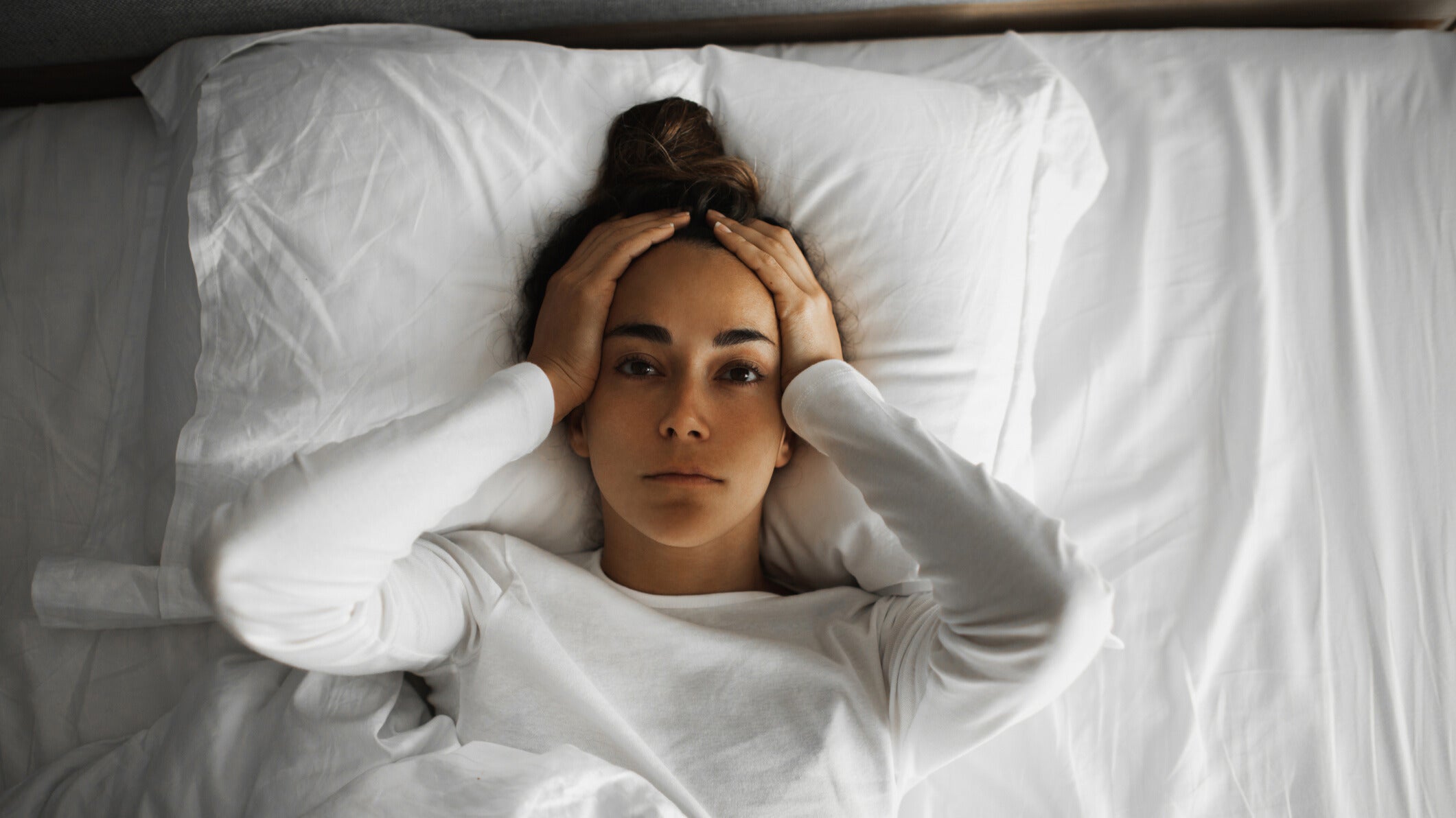 Réveils nocturnes : les causes fréquentes et comment les réduire
